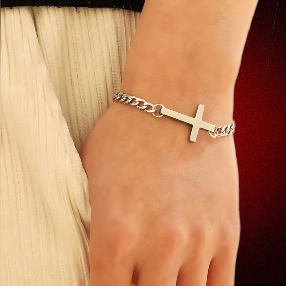 ✯ Men’s Crucifix Cross Stainless Steel Chainlink Bracelet
